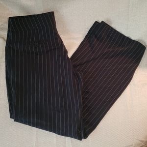 🛍 EUC Pinstriped Dress Pants